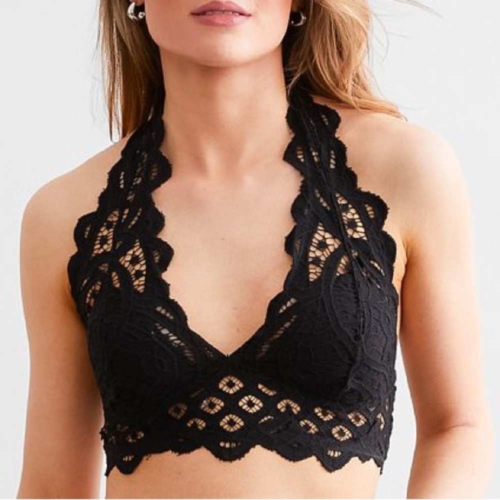 Free People Intimately NWT Black Adella Lace Halter Bralette Size Small